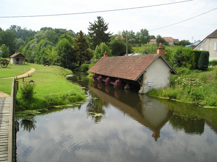 Chatillon_le_lavoir